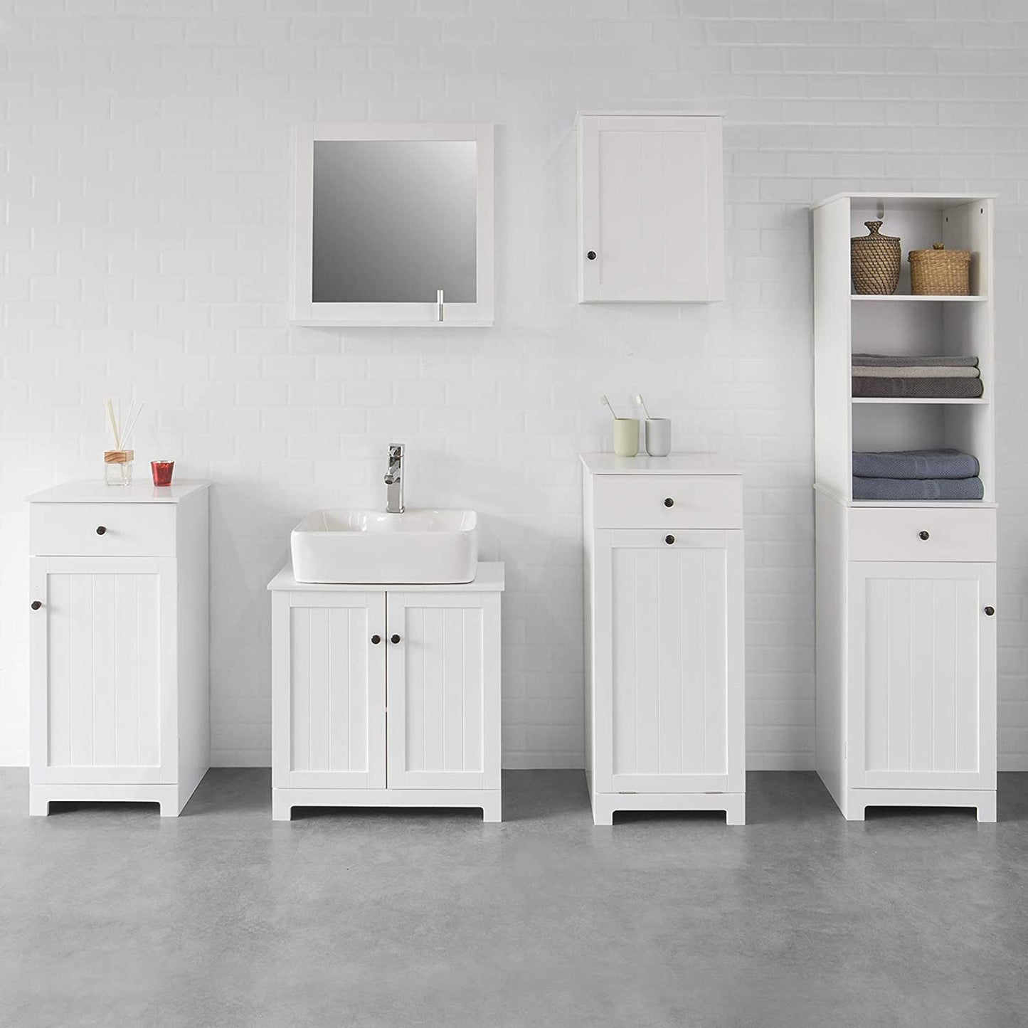 White Wall Cabinet With Door 40X52Cm