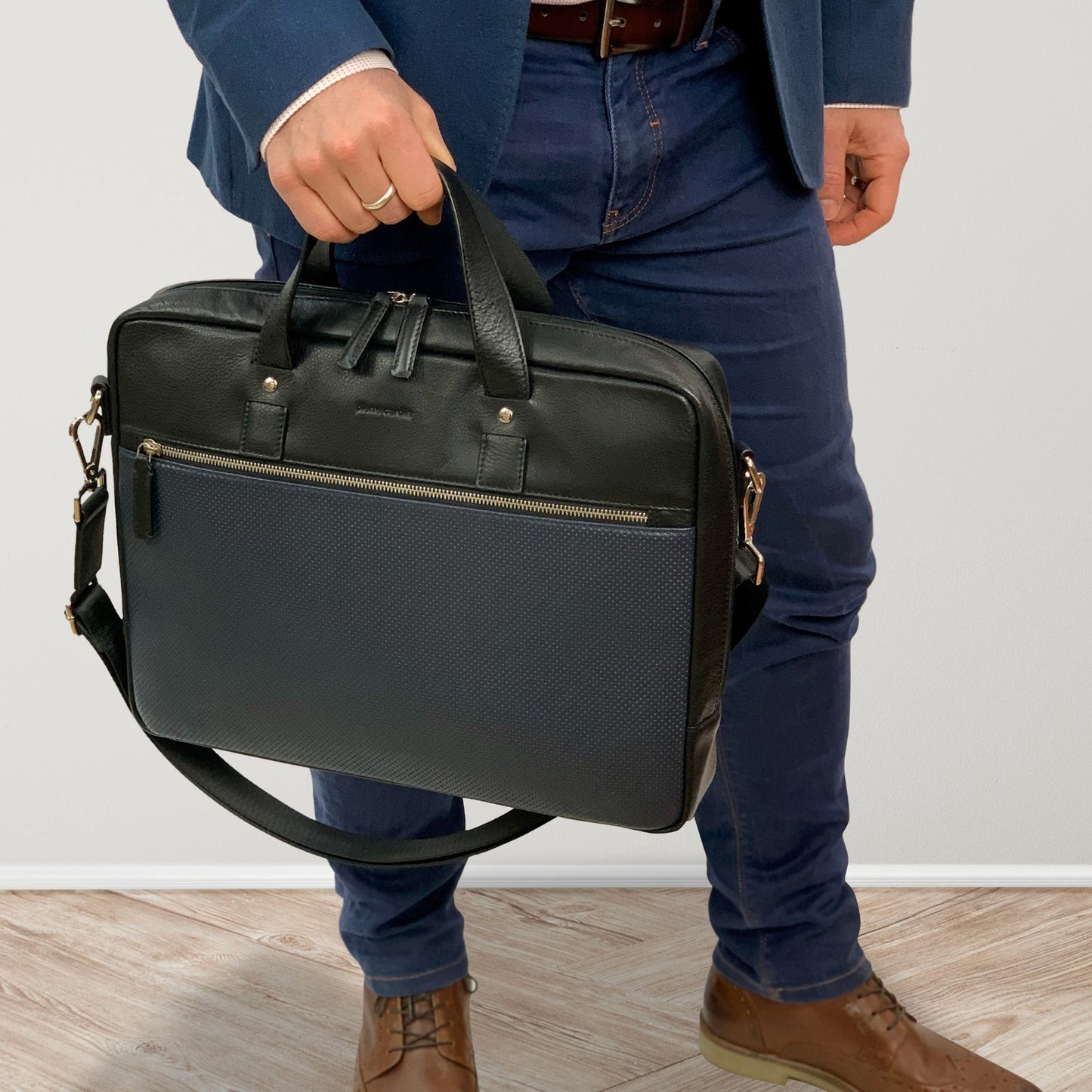 Pierre Cardin Men's Pebbled Leather 15" Laptop Bag - Black