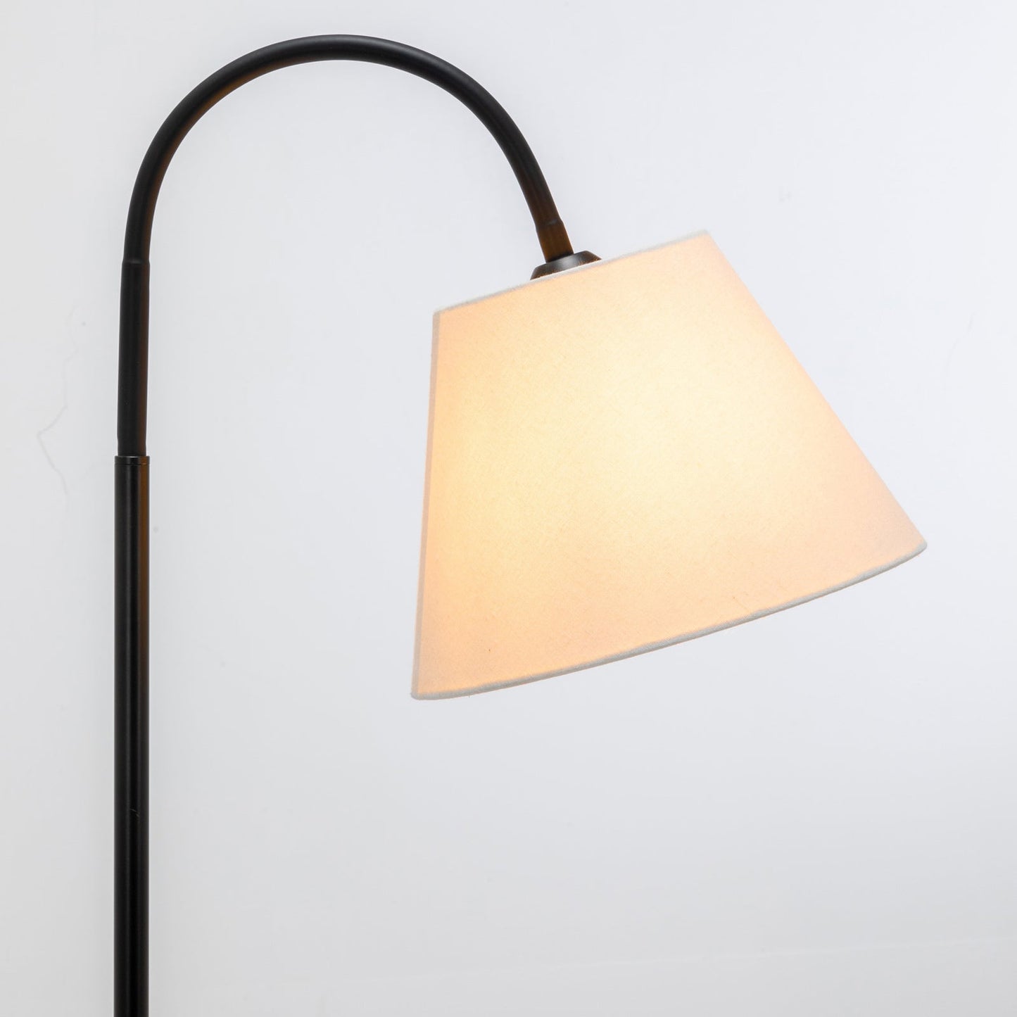 Tripod Lamp With Shelf & Usb Charger