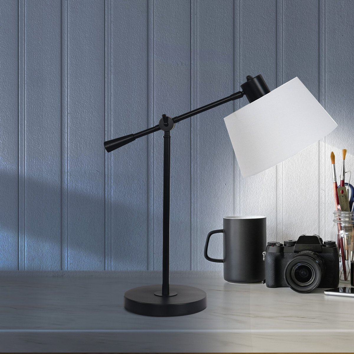 Adjustable Elegance: Black Metal Table Lamp